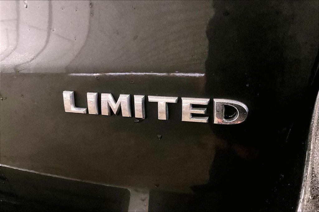 used 2016 Jeep Grand Cherokee car, priced at $16,277