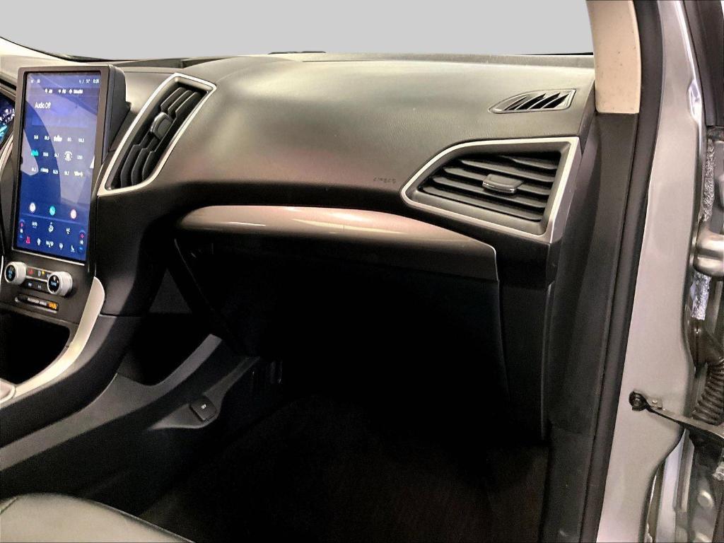 used 2023 Ford Edge car, priced at $25,000