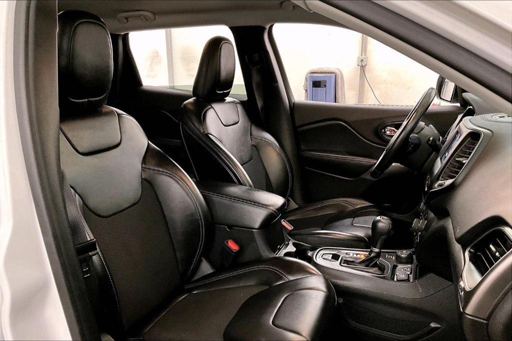 used 2020 Jeep Cherokee car, priced at $17,500