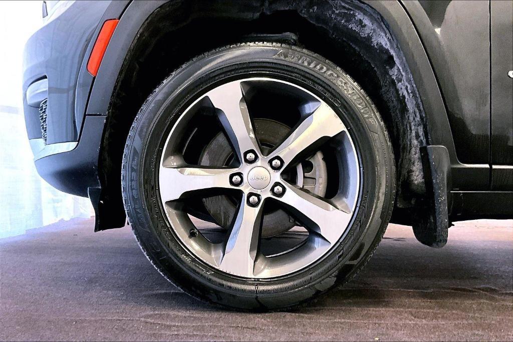 used 2023 Jeep Grand Cherokee L car, priced at $31,250