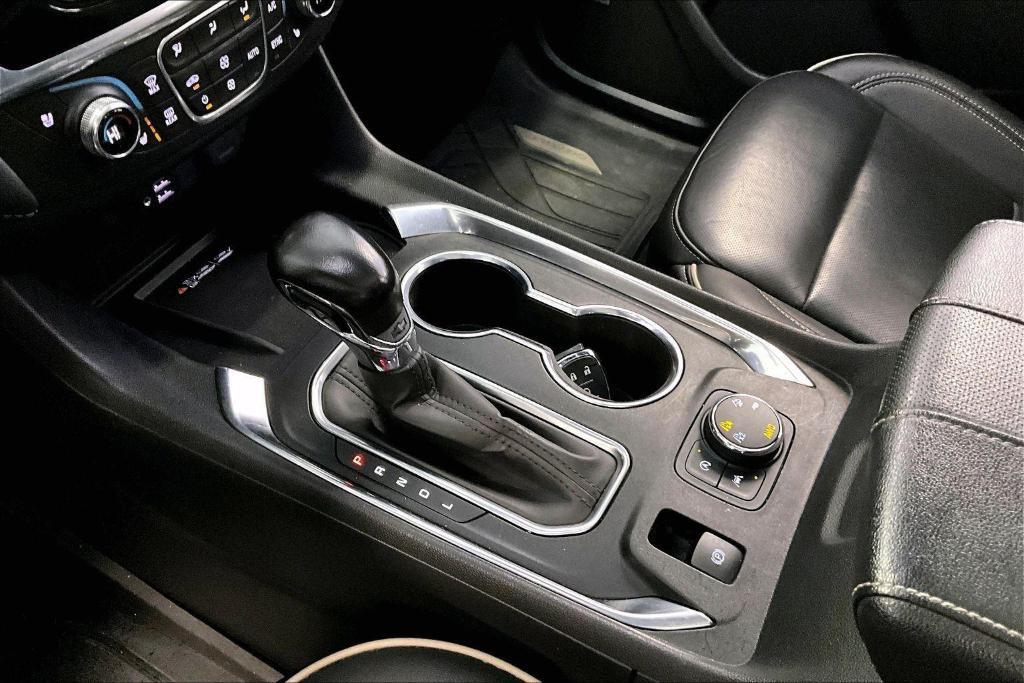 used 2022 Chevrolet Traverse car, priced at $29,250