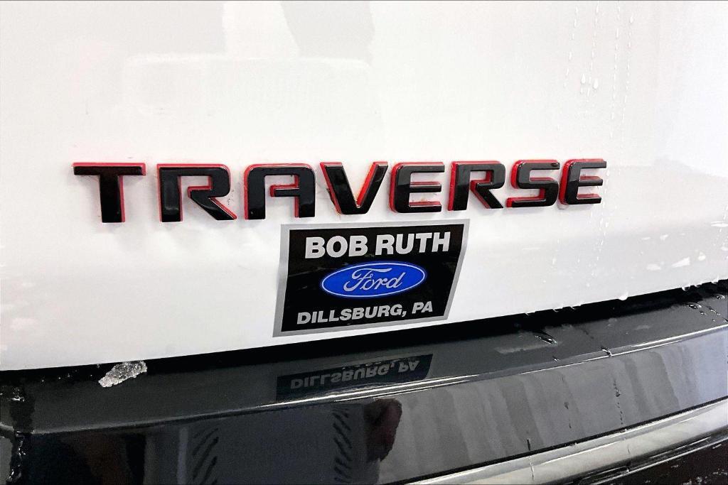used 2022 Chevrolet Traverse car, priced at $29,250