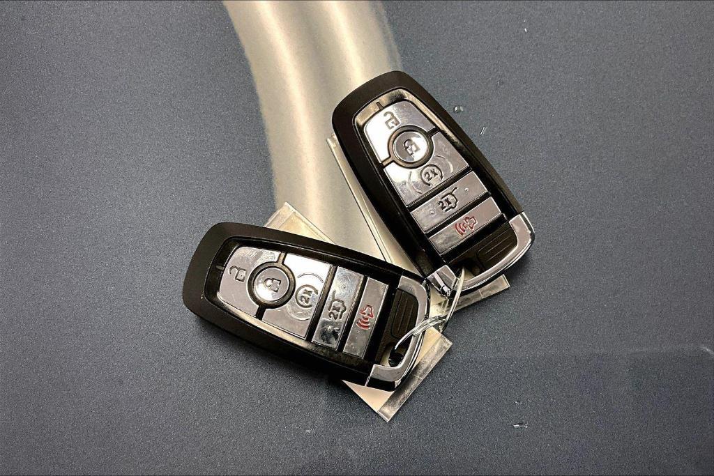 used 2022 Lincoln Corsair car, priced at $29,000