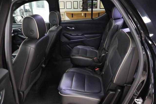 used 2023 Chevrolet Traverse car, priced at $24,536
