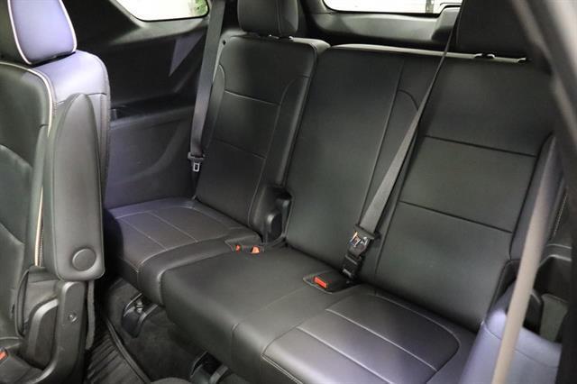 used 2023 Chevrolet Traverse car, priced at $24,536