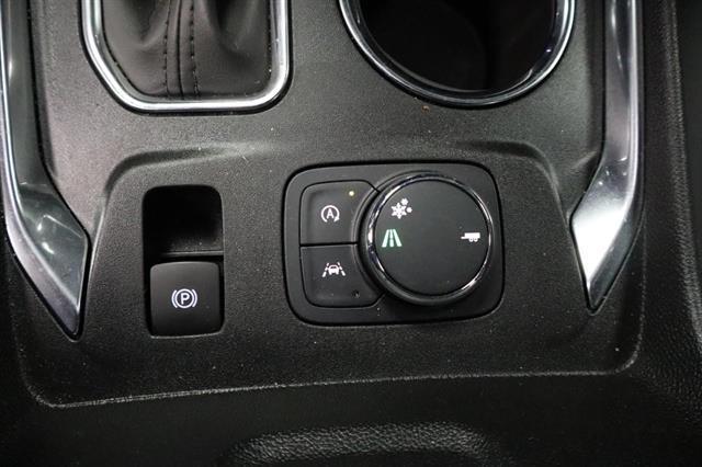 used 2023 Chevrolet Traverse car, priced at $24,536