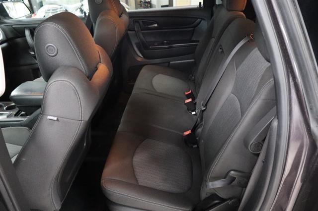 used 2015 Chevrolet Traverse car, priced at $12,995