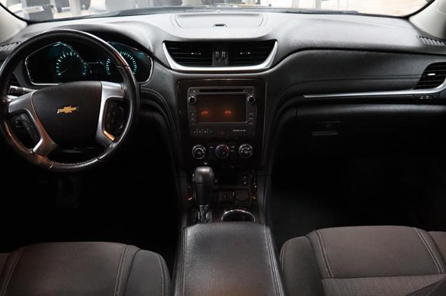 used 2015 Chevrolet Traverse car, priced at $12,995