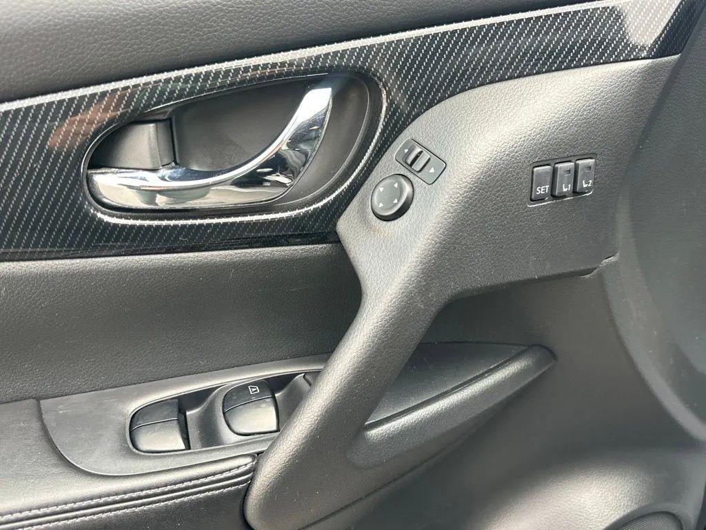 used 2017 Nissan Rogue car, priced at $13,993