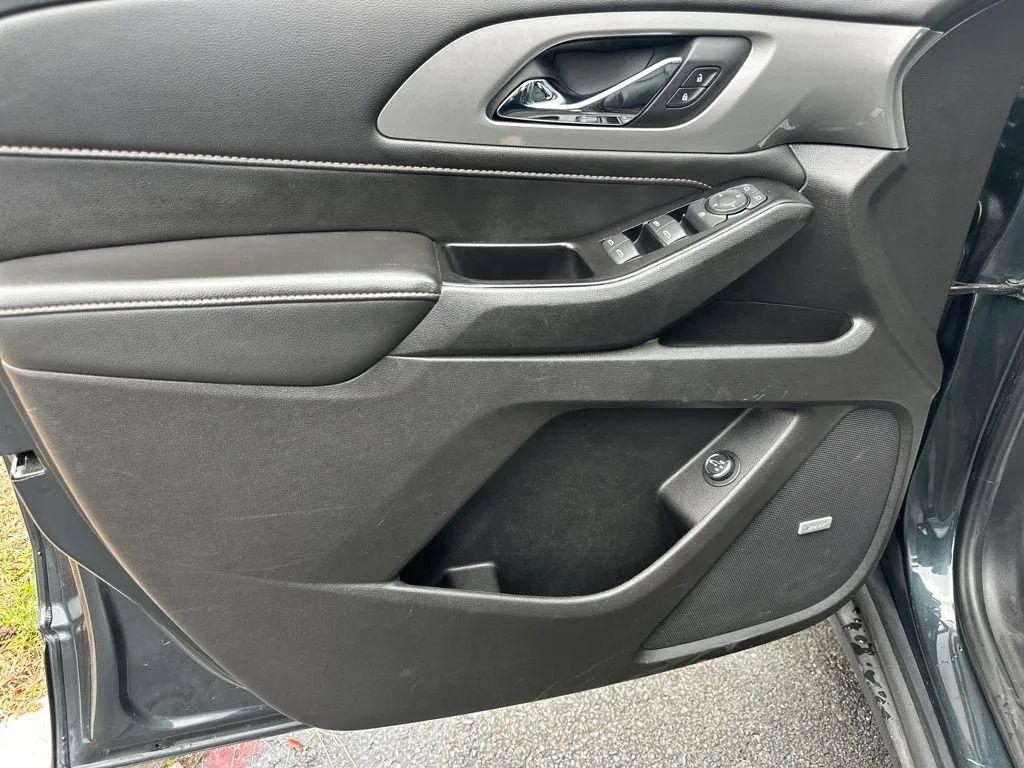 used 2018 Chevrolet Traverse car, priced at $14,715