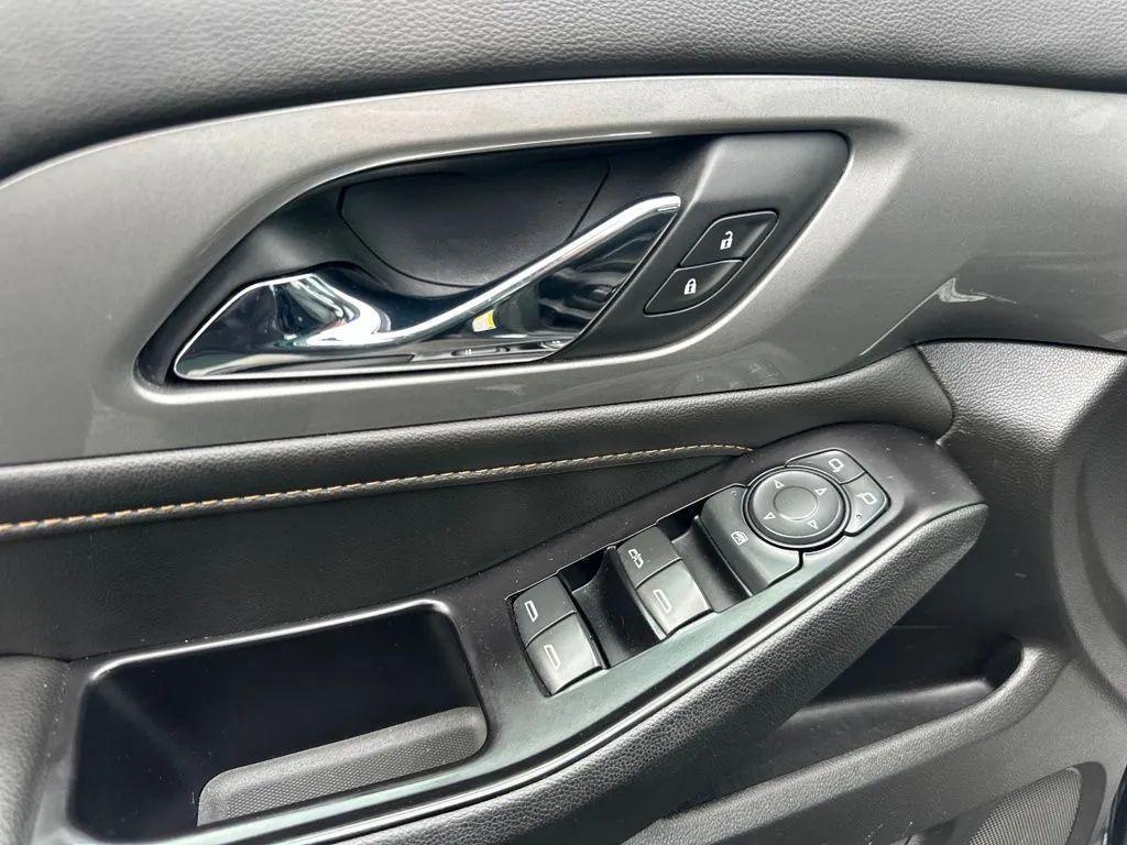 used 2018 Chevrolet Traverse car, priced at $14,715