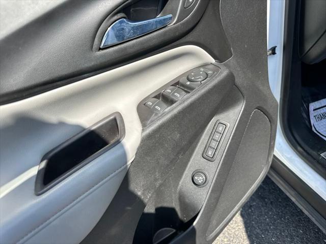 2020 Summit White Chevrolet Equinox