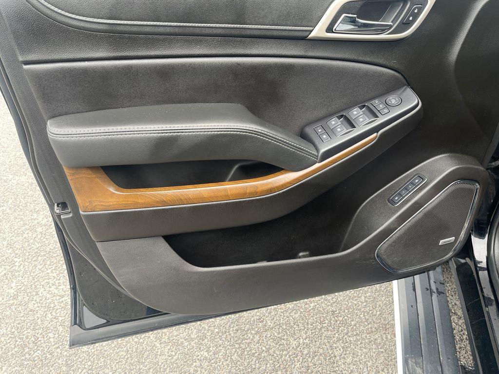 used 2019 GMC Yukon car