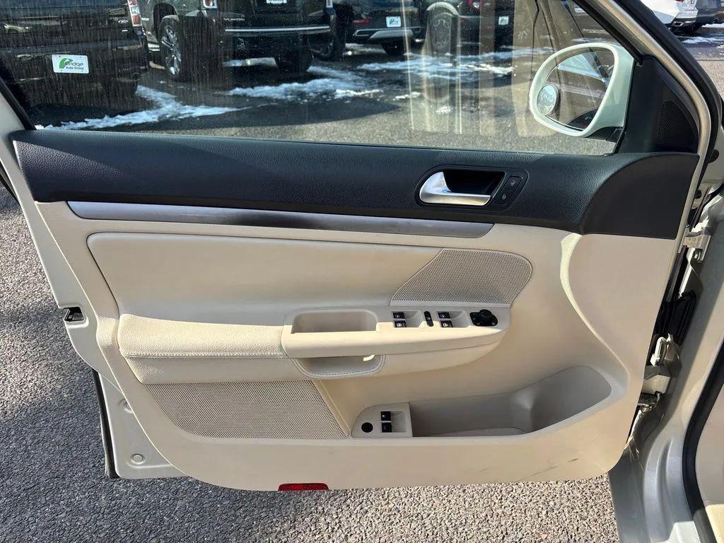 used 2010 Volkswagen Jetta car, priced at $5,773