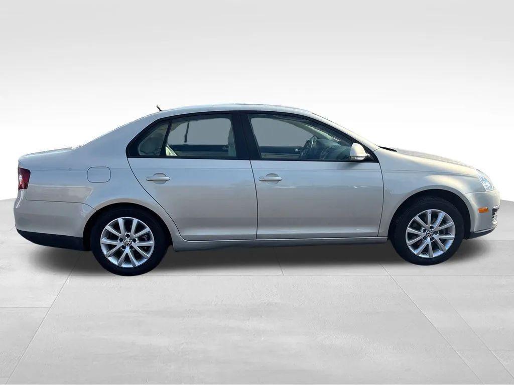 used 2010 Volkswagen Jetta car, priced at $5,773