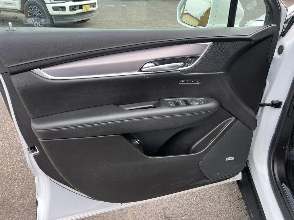 used 2019 Cadillac XT5 car, priced at $17,949