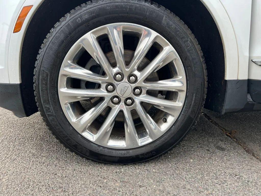 used 2019 Cadillac XT5 car, priced at $17,949