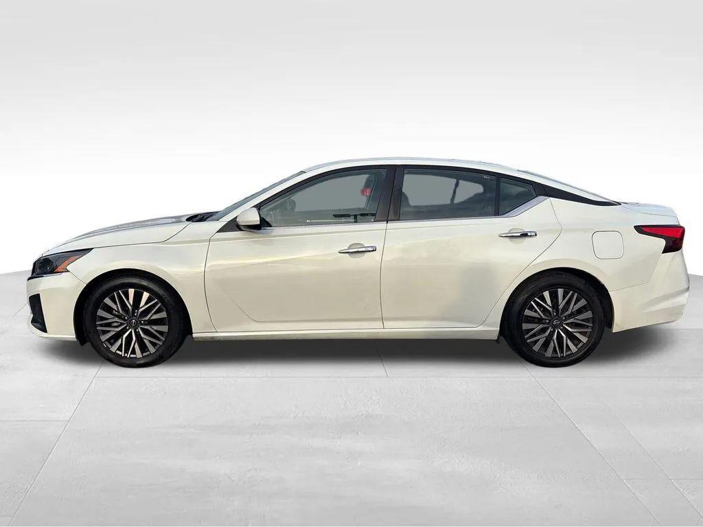 used 2023 Nissan Altima car, priced at $15,960