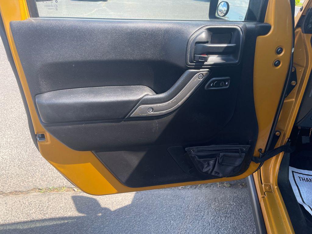 used 2014 Jeep Wrangler Unlimited car, priced at $13,576