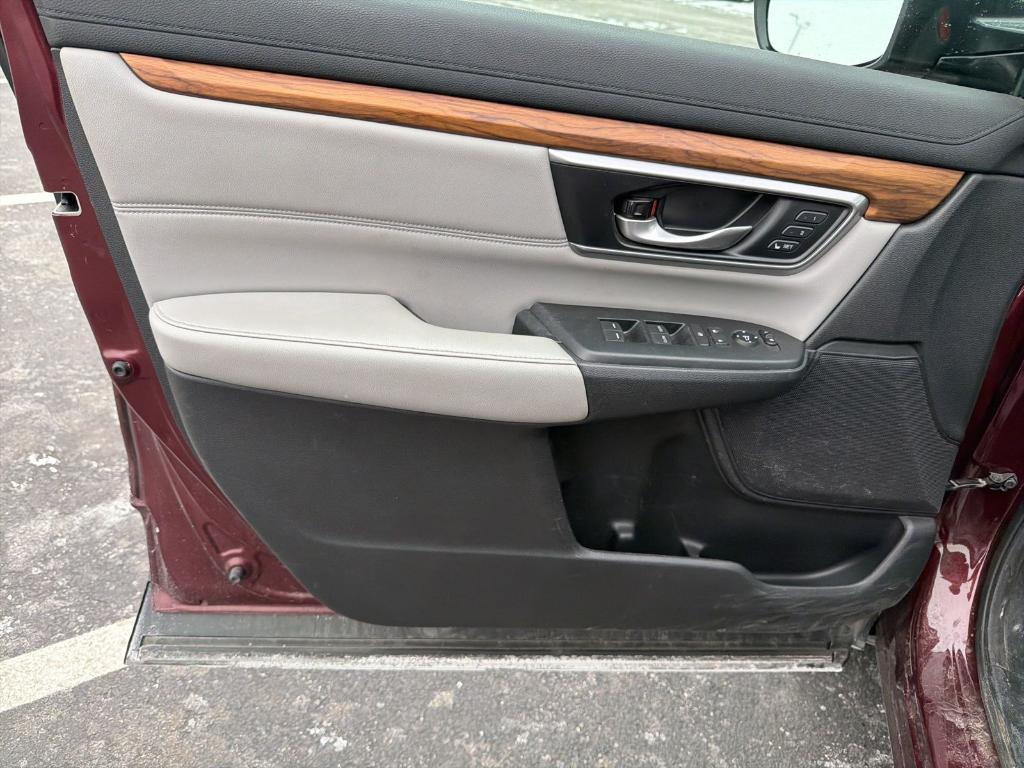 used 2017 Honda CR-V car