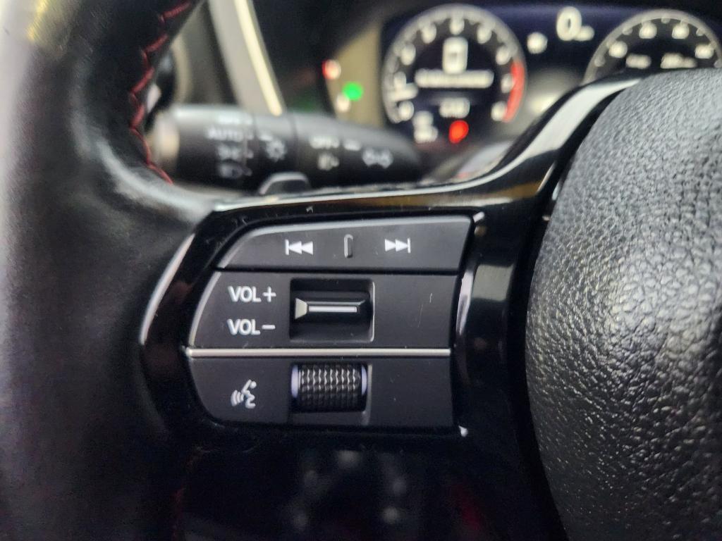 used 2025 Honda Pilot car, priced at $44,800