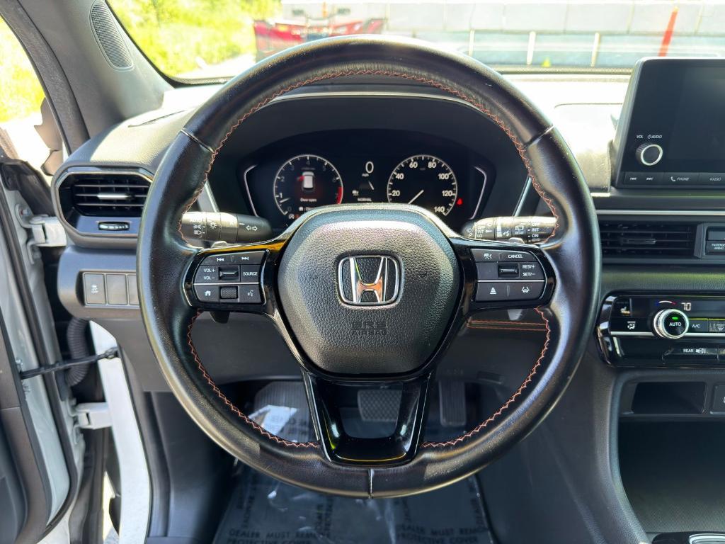 used 2023 Honda Pilot car, priced at $33,400