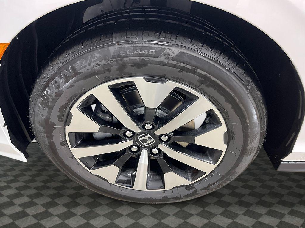 new 2026 Honda Odyssey car, priced at $44,745