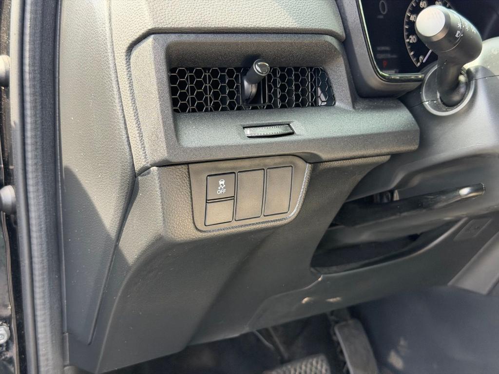 used 2024 Honda CR-V car, priced at $30,900