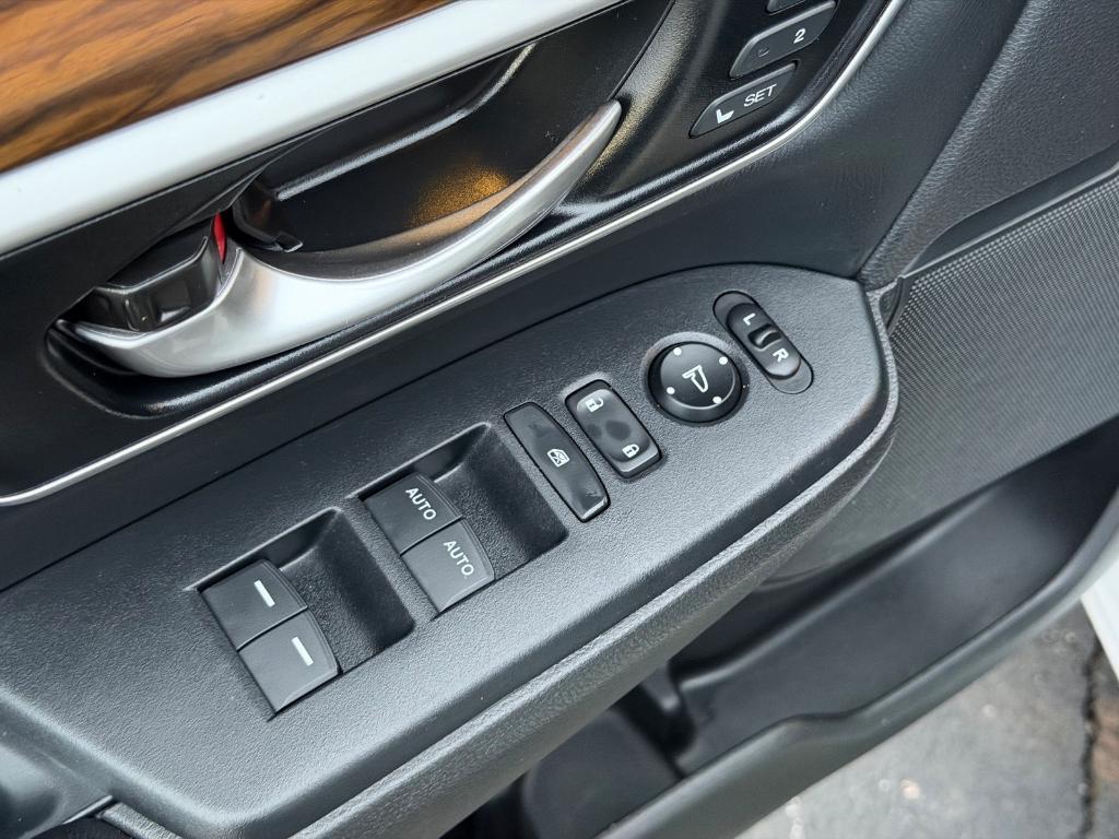 used 2022 Honda CR-V Hybrid car, priced at $23,900