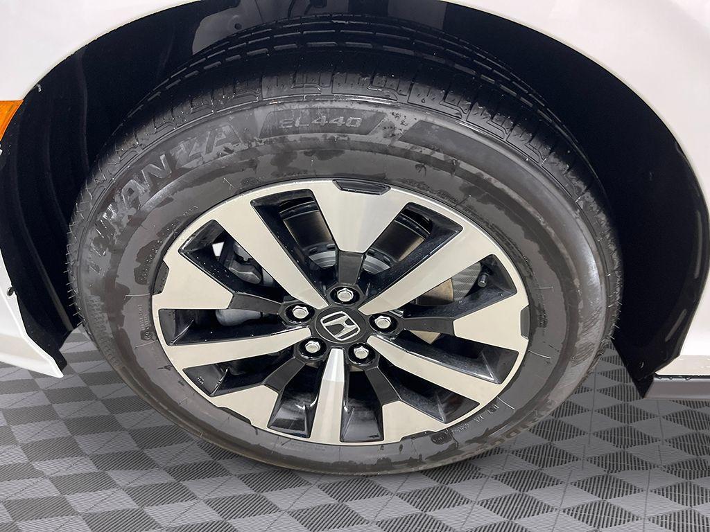 new 2026 Honda Odyssey car, priced at $44,745