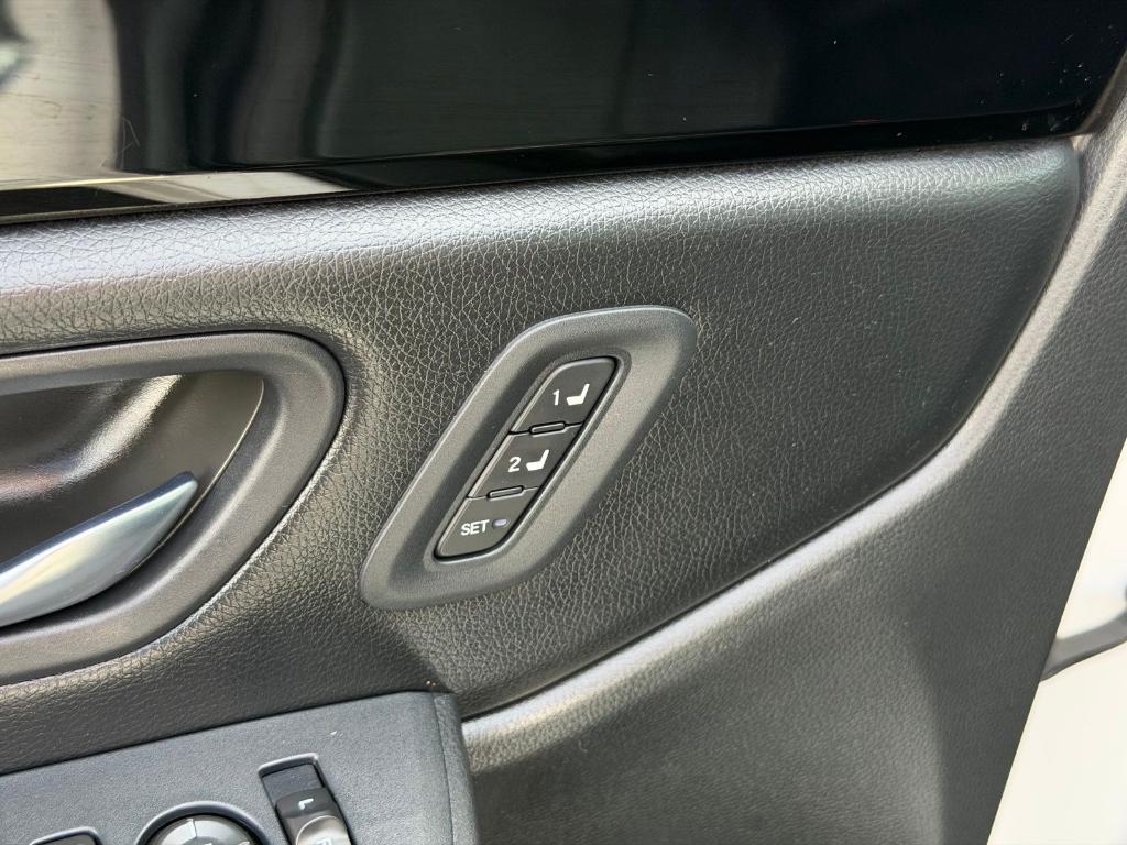 used 2025 Honda Pilot car, priced at $44,800