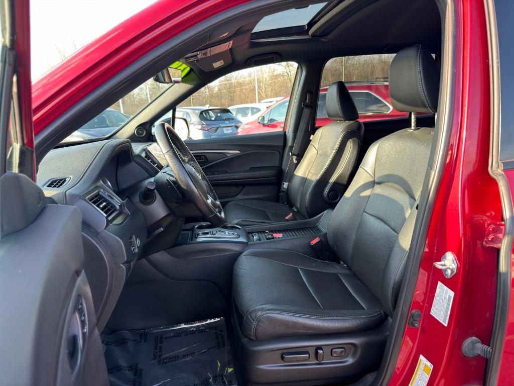 used 2023 Honda Passport car, priced at $28,400