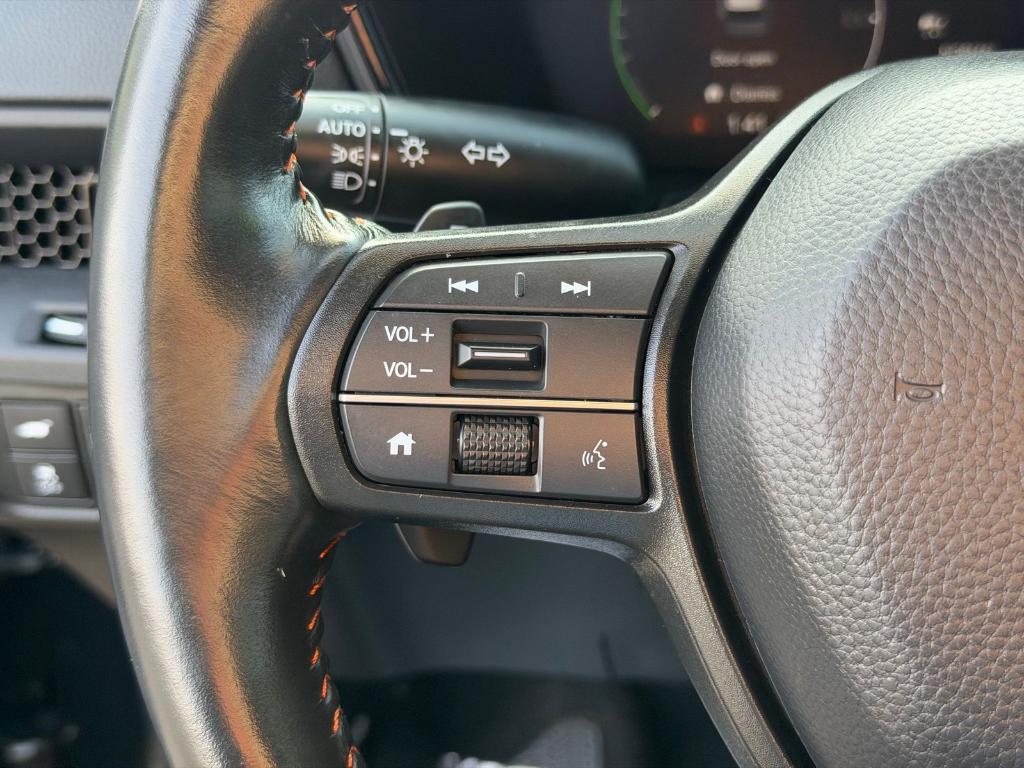 used 2025 Honda CR-V Hybrid car, priced at $35,900