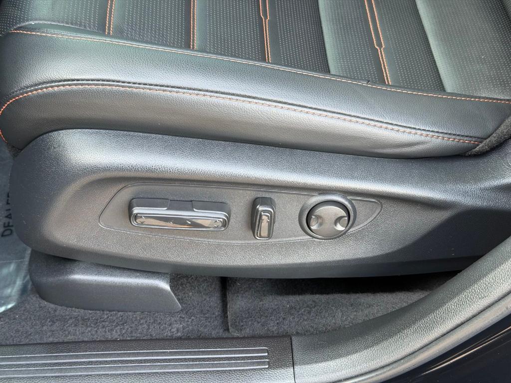 used 2025 Honda CR-V Hybrid car, priced at $35,900