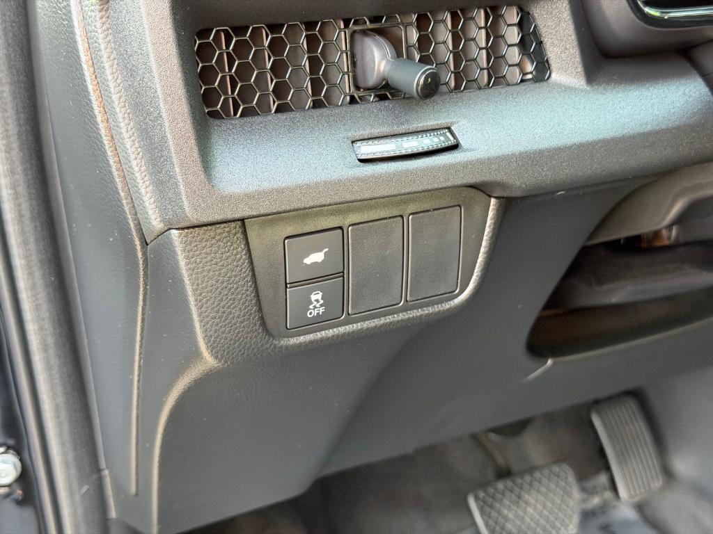 used 2025 Honda CR-V Hybrid car, priced at $35,900