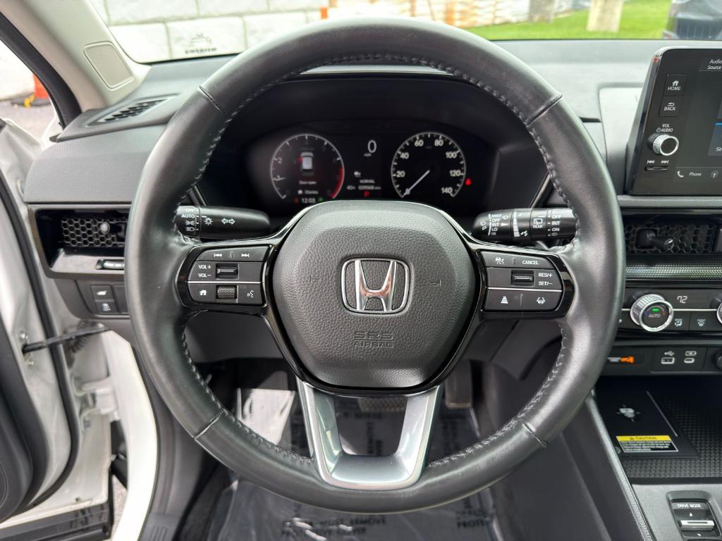 used 2024 Honda CR-V car, priced at $31,900