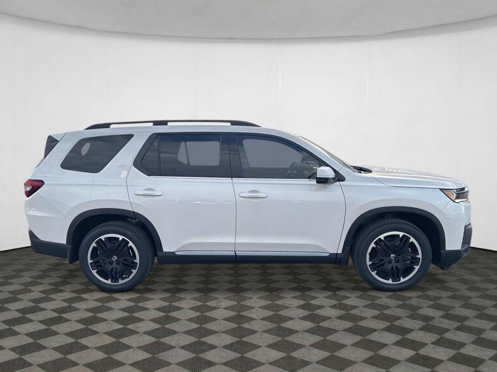 new 2026 Honda Pilot car, priced at $54,245
