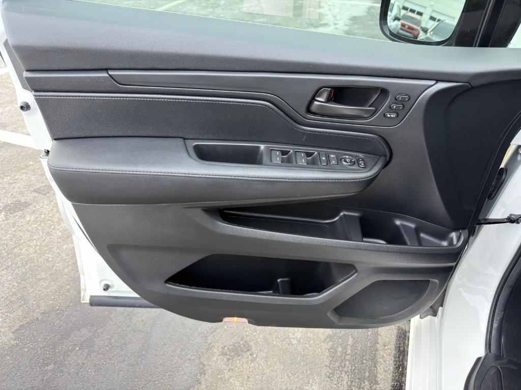 used 2025 Honda Odyssey car, priced at $39,900