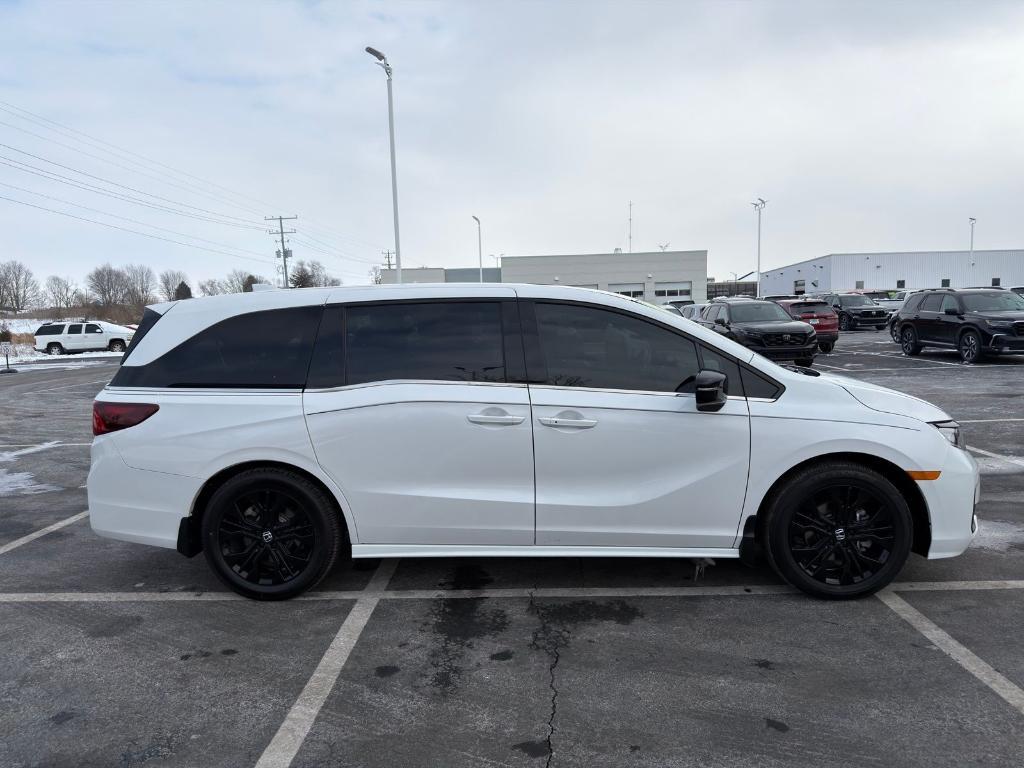 used 2025 Honda Odyssey car, priced at $39,900
