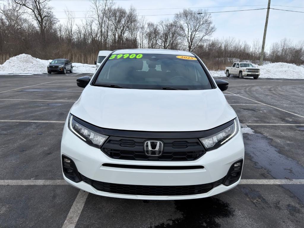 used 2025 Honda Odyssey car, priced at $39,900