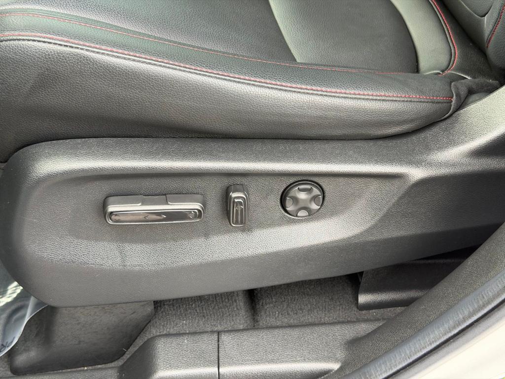 used 2025 Honda Odyssey car, priced at $39,900