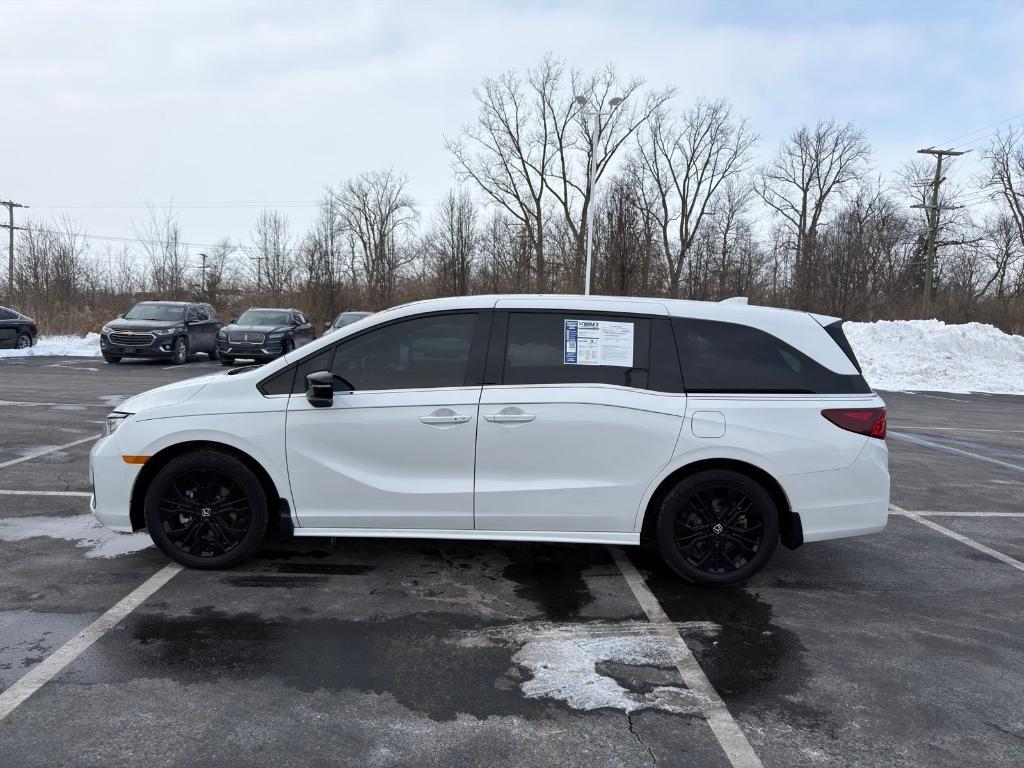 used 2025 Honda Odyssey car, priced at $39,900