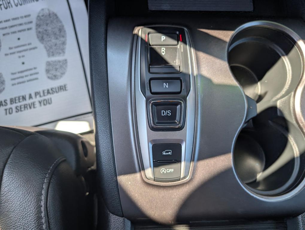 2022 Gray Honda Pilot