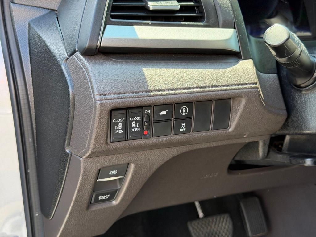 used 2022 Honda Odyssey car, priced at $26,326