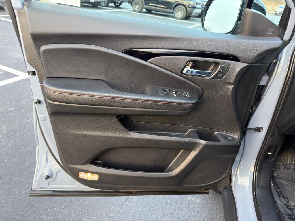 used 2024 Honda Ridgeline car, priced at $38,800