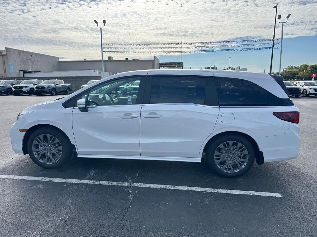 new 2026 Honda Odyssey car, priced at $49,810