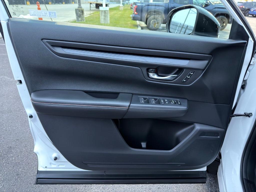 used 2025 Honda CR-V Hybrid car, priced at $35,400