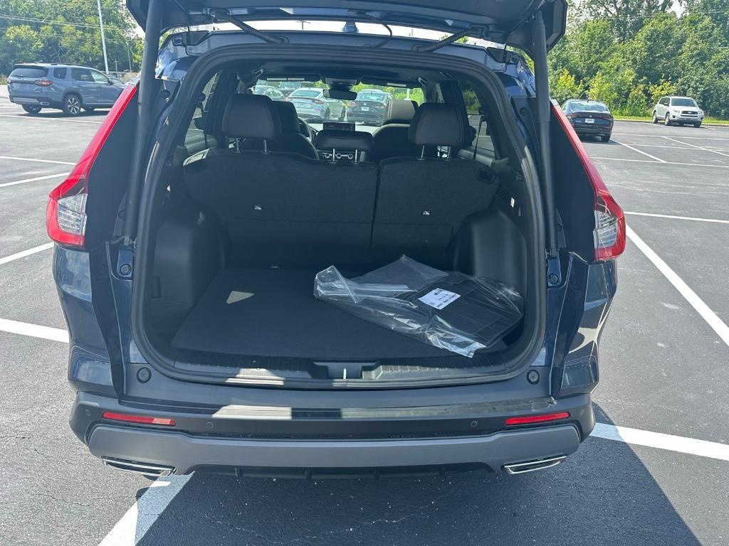 new 2026 Honda CR-V Hybrid car, priced at $41,675