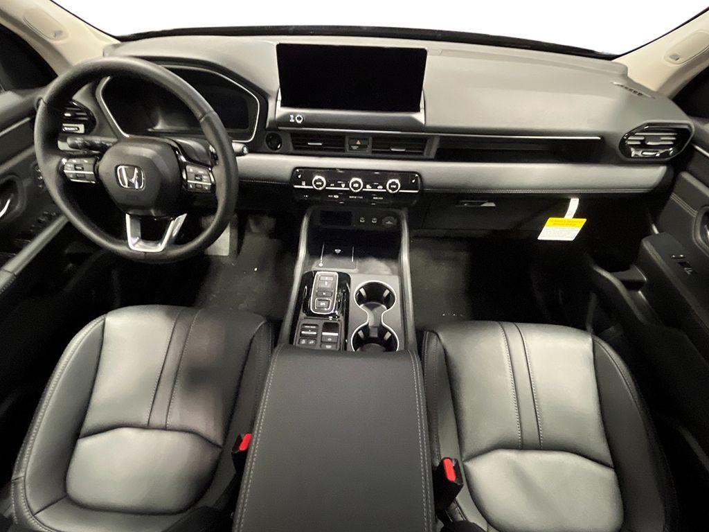 new 2026 Honda Pilot car, priced at $53,245