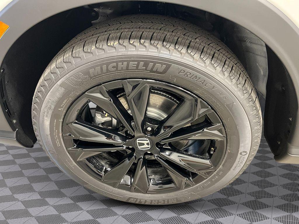 new 2026 Honda CR-V Hybrid car, priced at $44,455